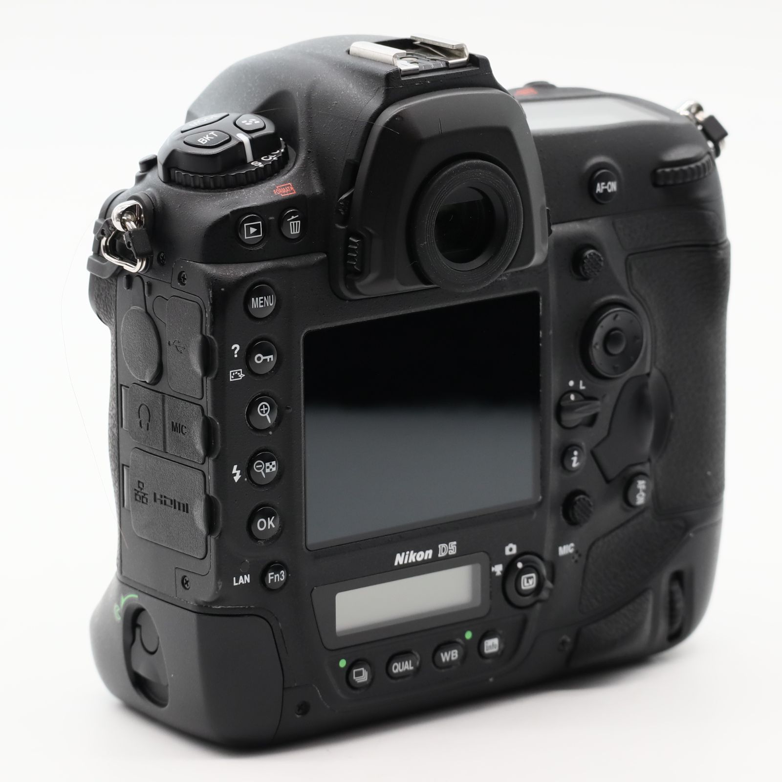 ショット数71回 | Nikon デジタル一眼レフカメラ D5 (XQD-Type) #3561