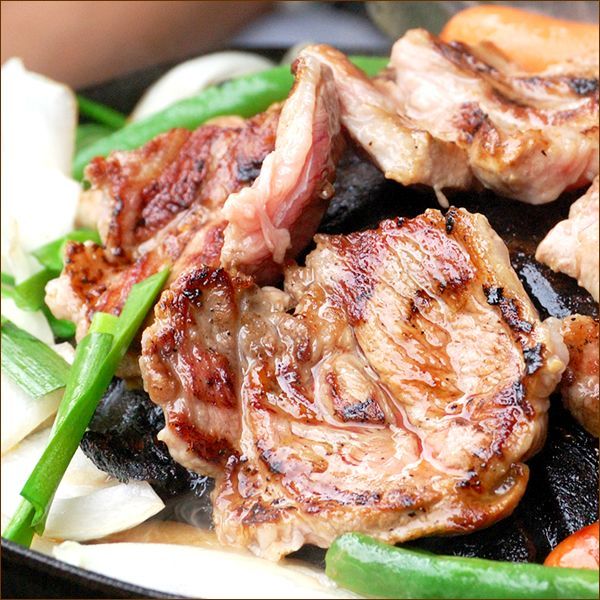 ラム肉 ブロック 3kg (ショルダー/1kg×3p/冷凍) オージー・ラム ラム肉 羊肉 塊肉 BBQ ご自宅用 ご家庭用 お家用 お得 お買い得 北海道 北海道直送 グルメ 肉の山本 千歳ラム工房 お取り寄せ