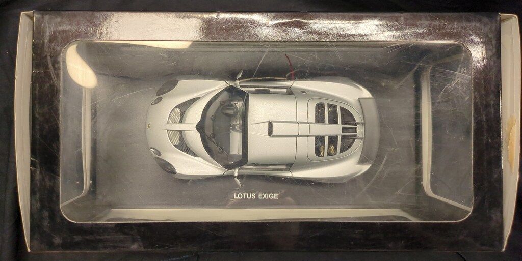 AUTOART 1|18 PERFORMANCE LOTUS EXIGE SILVER | PERFORMANCE 75361