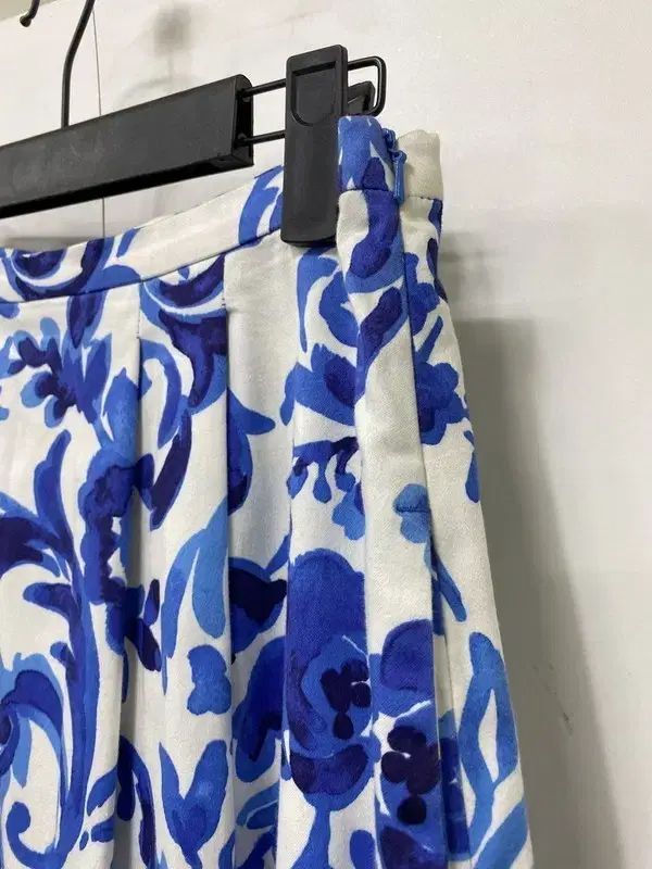 28 マックスマーラ