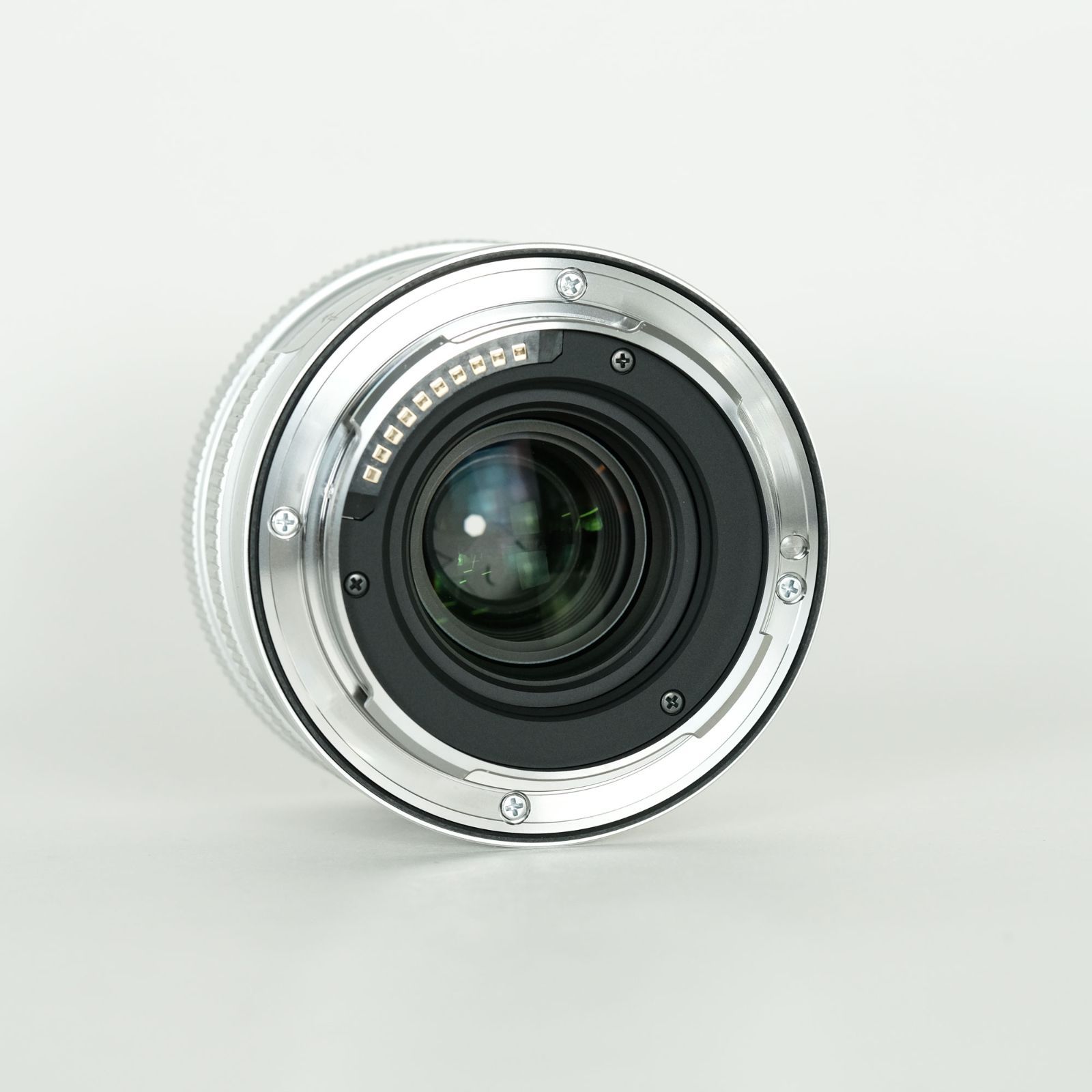 【Lマウント】sigma 45mm F2.8 contemporary シルバー 45mm F2.8 DG シルバー | Contemporary / Lマウント用: 交換