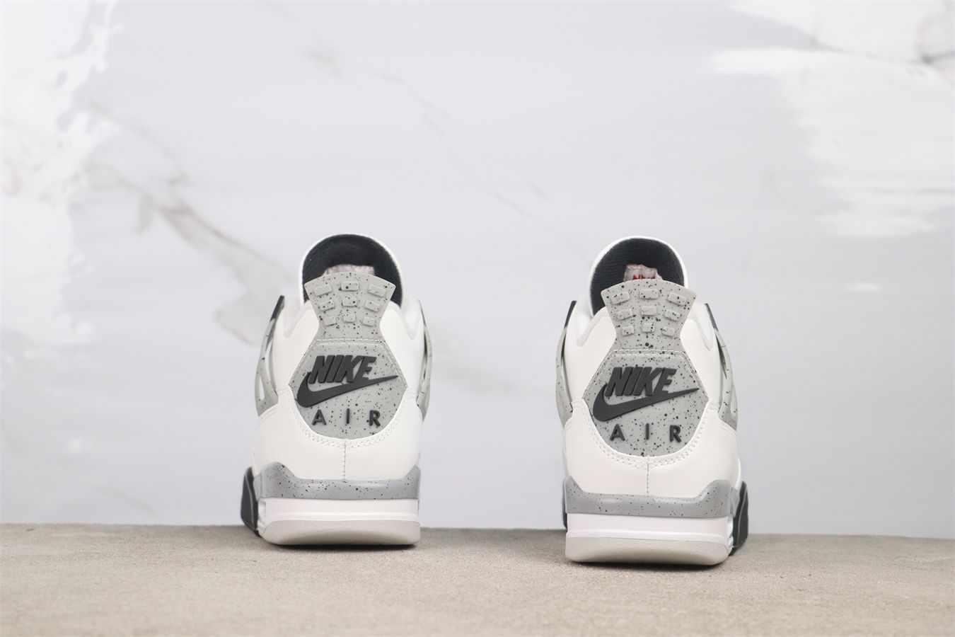 Nikeエアジョーダン4レトロテックホワイト　サイズ26.5cm ナイキ エアジョーダン4 レトロ 