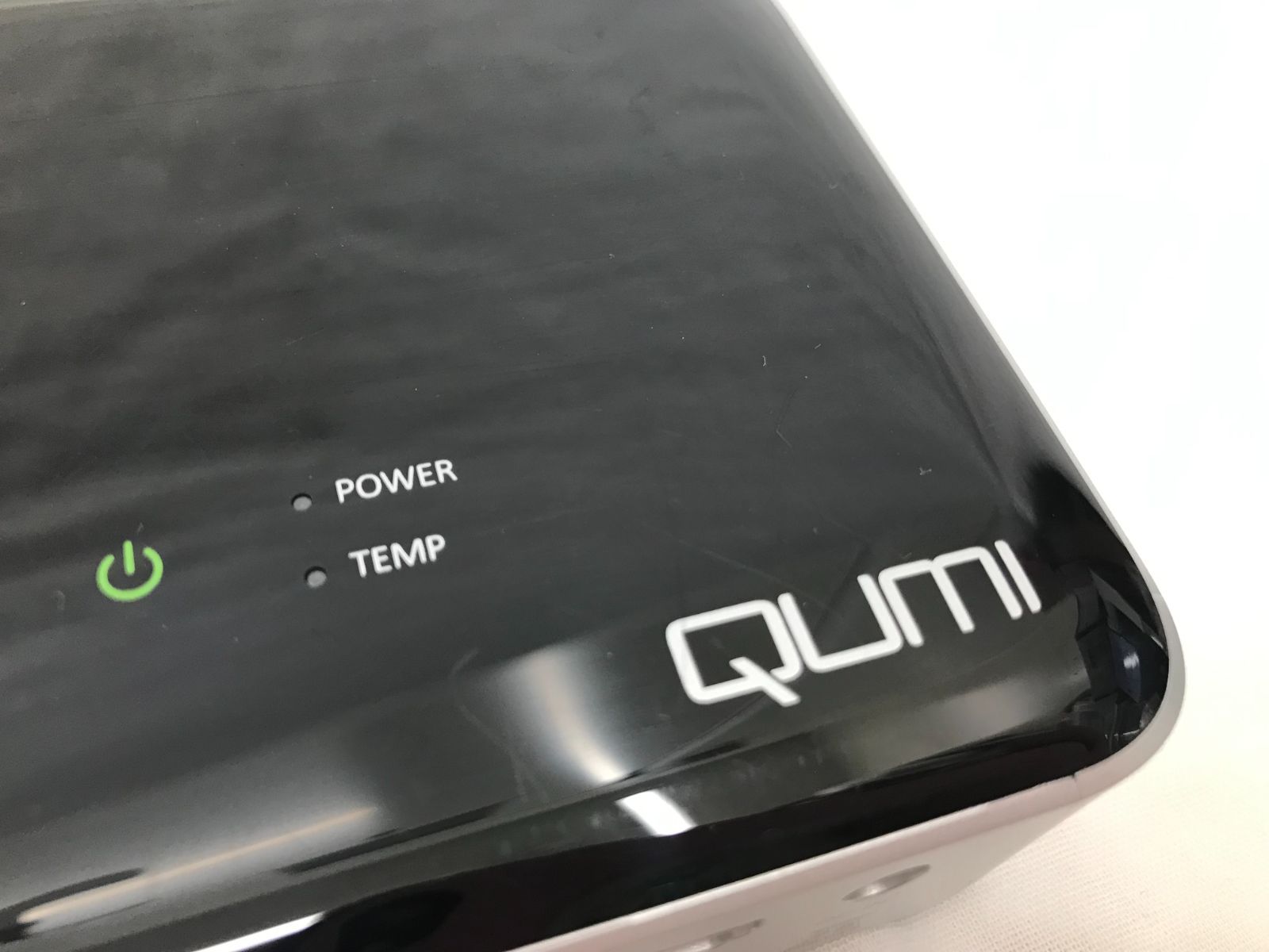Vivitek QUMI Q6-BK モバイルプロジェクター　おまけ付き Vivitek QUMI Q6-BK モバイルプロジェクター おまけ付き
