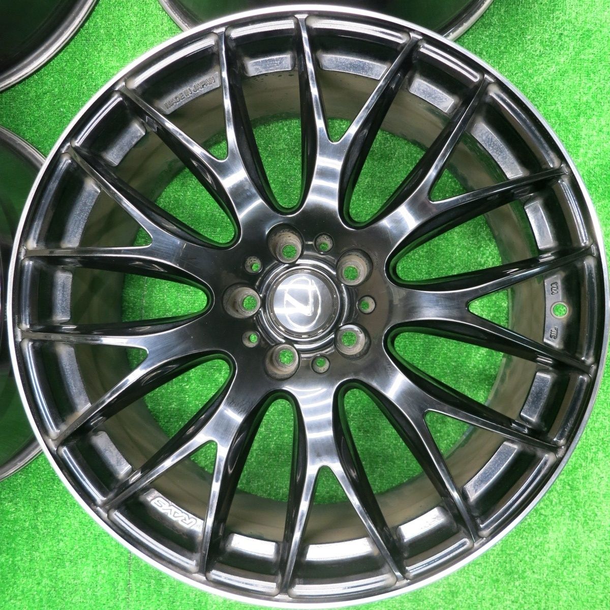 20インチ 20×8.5J