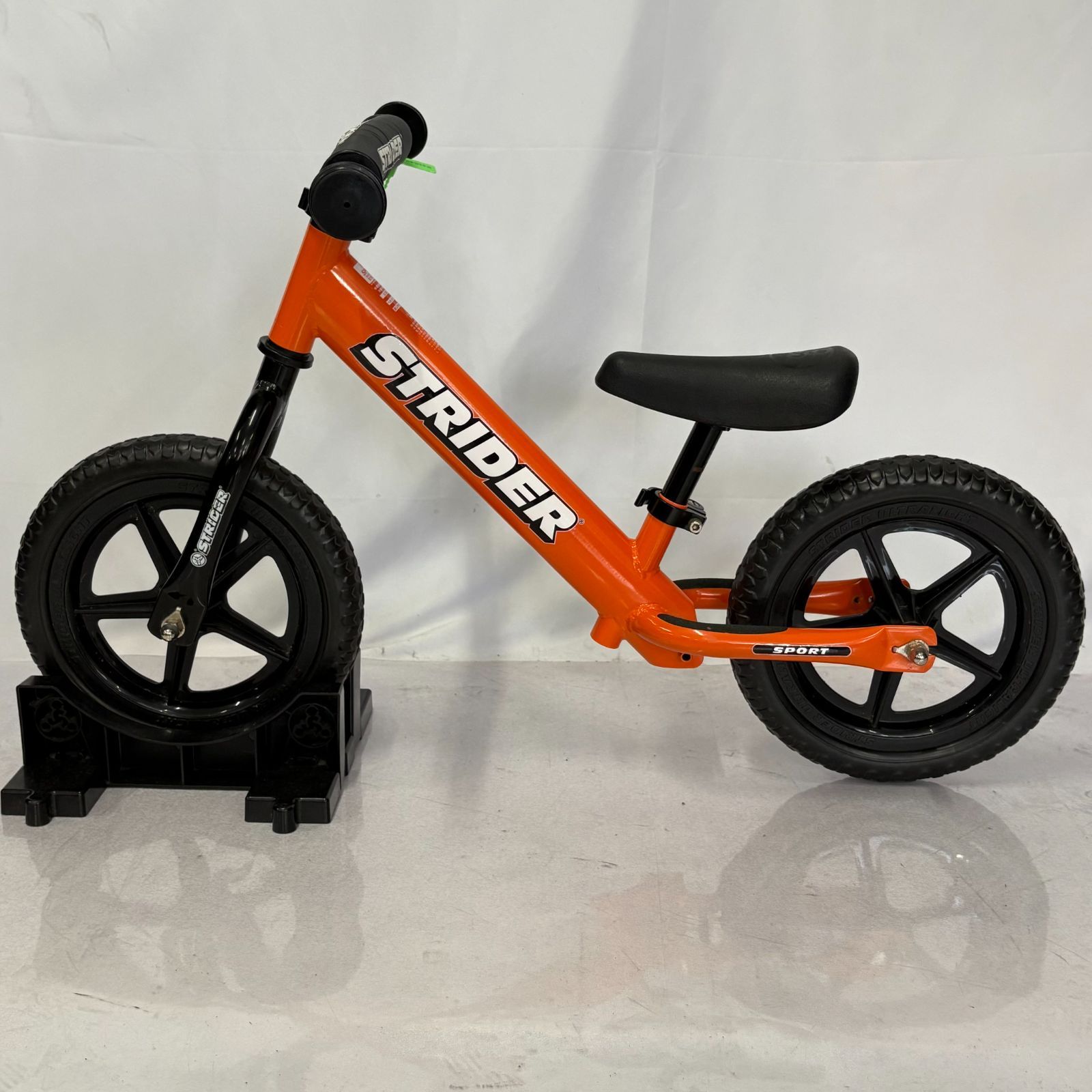 STRIDER ストライダースポーツ バランスバイク オレンジ STRIDER