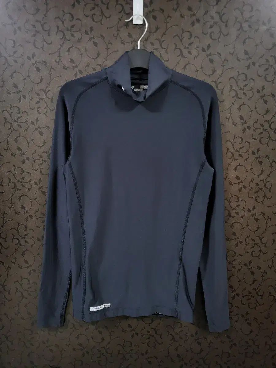 【雷市場（ポンジャン）商品韓国直送】 UNDER ARMOUR(アンダーアーマー) コンプレッション コールドギア ストレッチ 機能性 タートルネック 95 7185