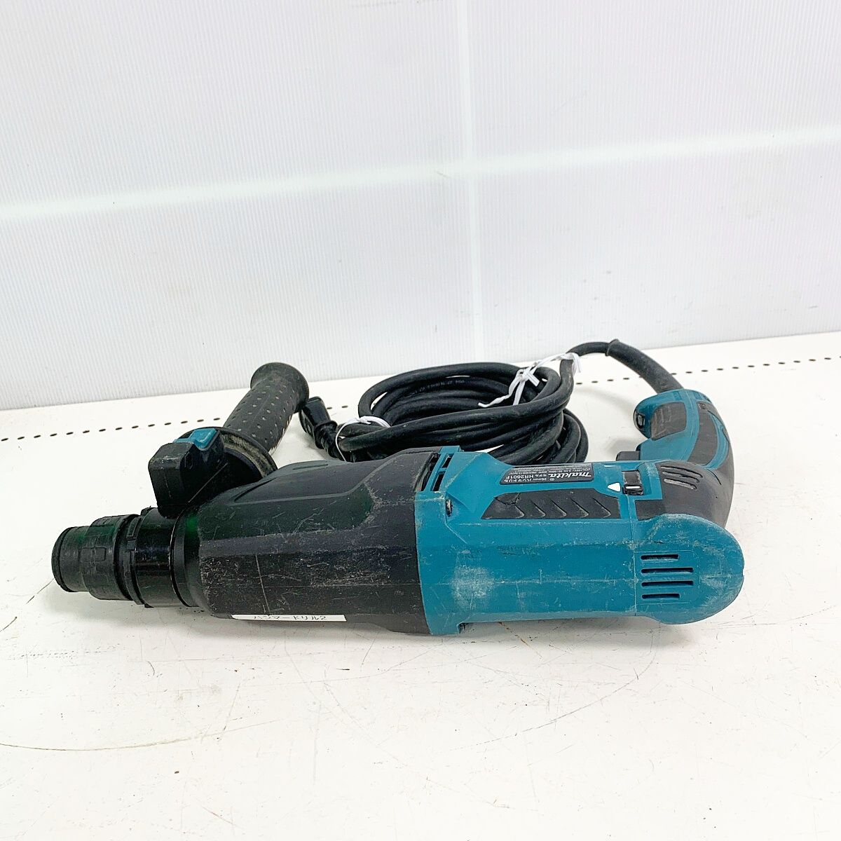 ♭♭MAKITA マキタ 26mm ハンマドリル　ケース付（破損あり） HR2601F