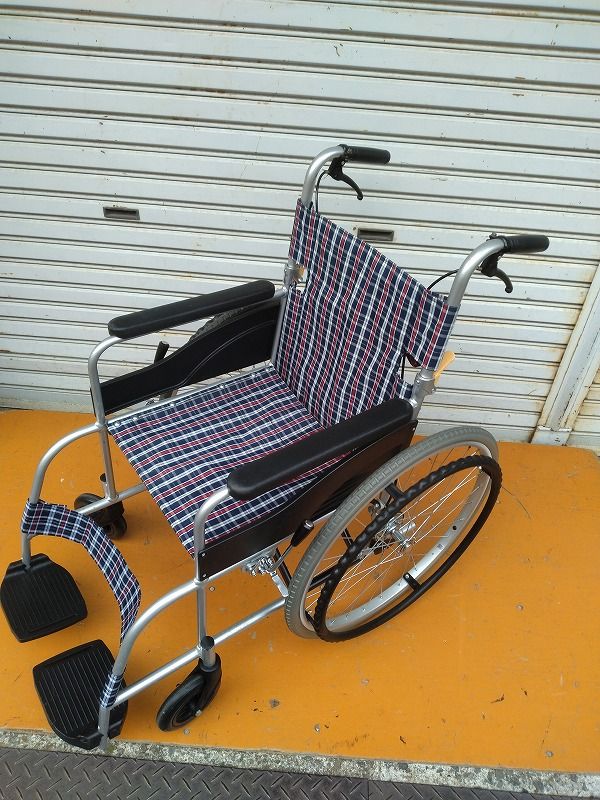 KM-25-0516-16 一部地域を除き タイヤ交換品 自走式車椅子 ノーパンク 日進医療器 NEOシリーズ NEO-1