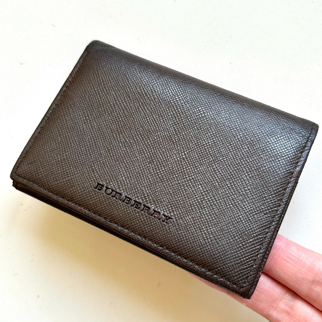 バーバリー BURBERRY 名刺入れ ノバチェック ダークブラウン - メルカリ