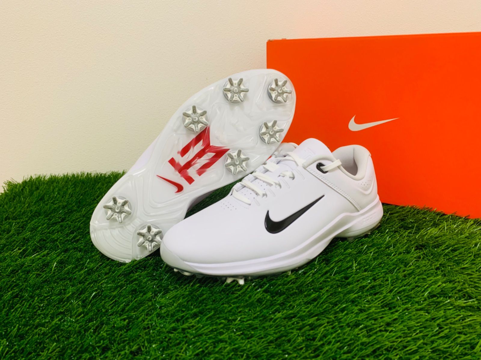 ナイキ ゴルフ タイガー・ウッズ AIR ZOOM TW20 25.0cm - シューズ(男性用) ナイキ ゴルフ タイガー・ウッズ AIR ZOOM TW20 25.0cm - シューズ(男性用)