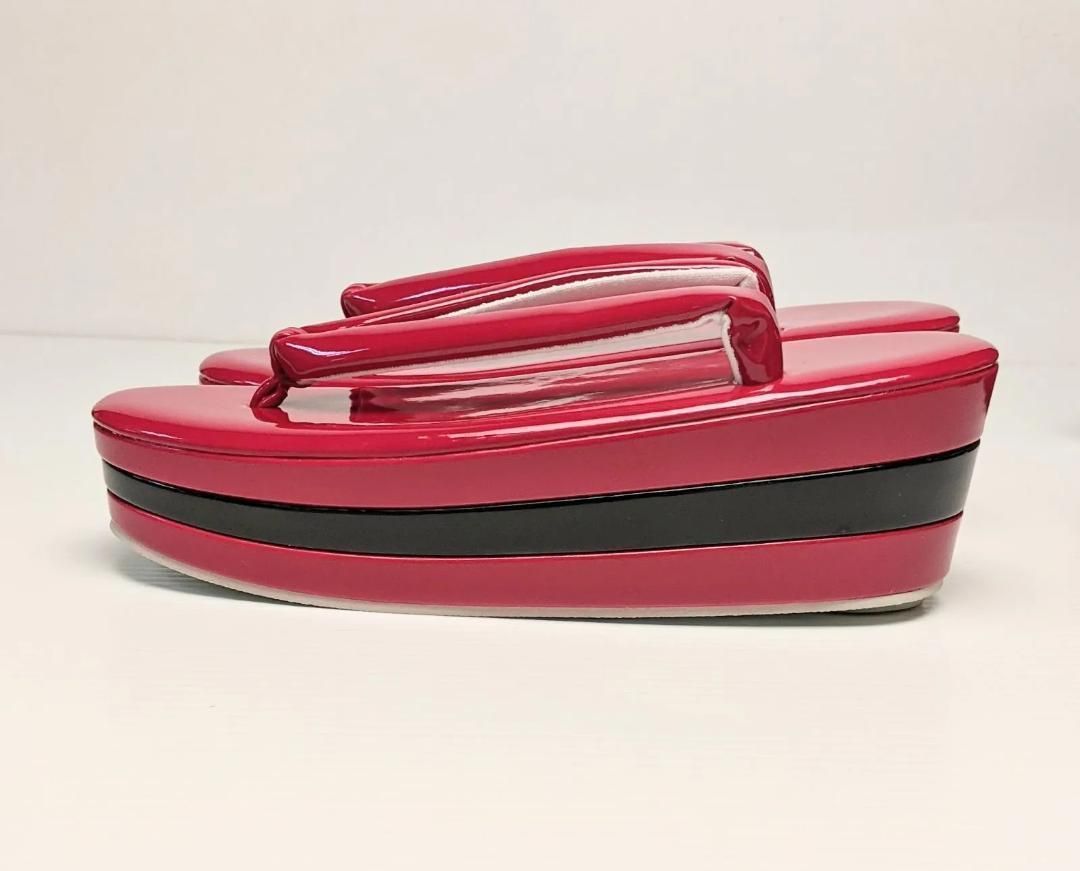 草履バッグセット 振袖用 エナメル 赤×黒 3枚芯 フリーサイズ w42-2