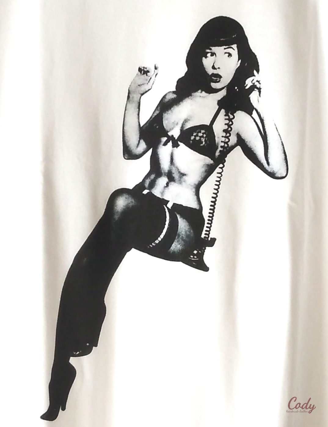 BETTIE PAGE 【TYPE-1】5.6oz オリジナルT-Shirts   ベティペイジ　ピンナップガール  50s ロカビリー  パンク ロック ビンテージ