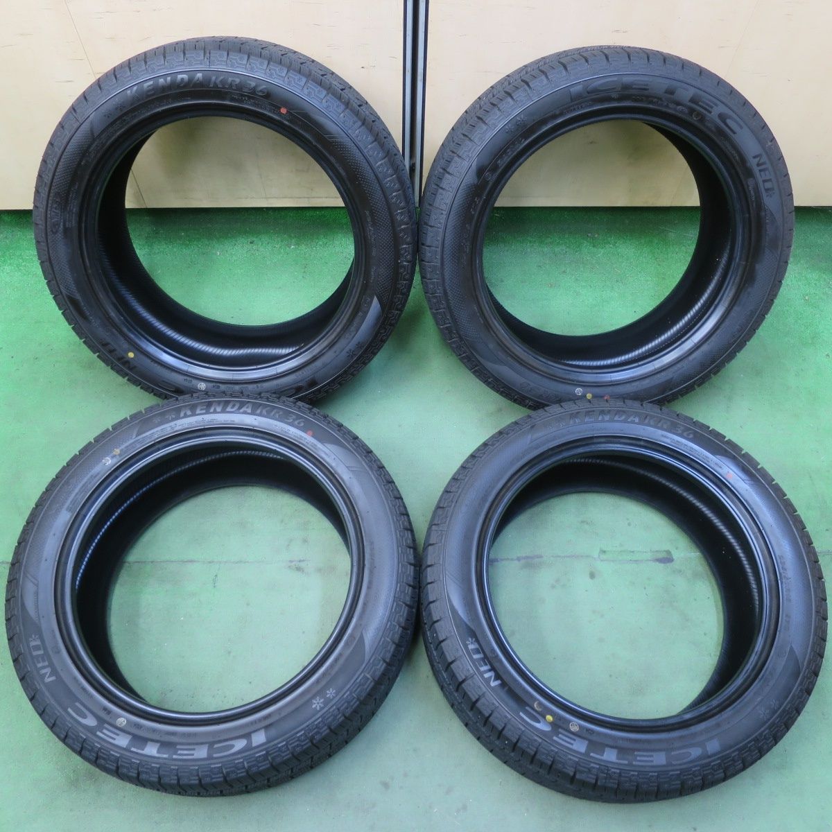 バリ溝 24年 ほぼ10分 スタッドレス 235 50R18 ケンダ KR36 アイステック ネオ タイヤ 18インチ アルファード ヴェルファイア 等 5092404イスタ