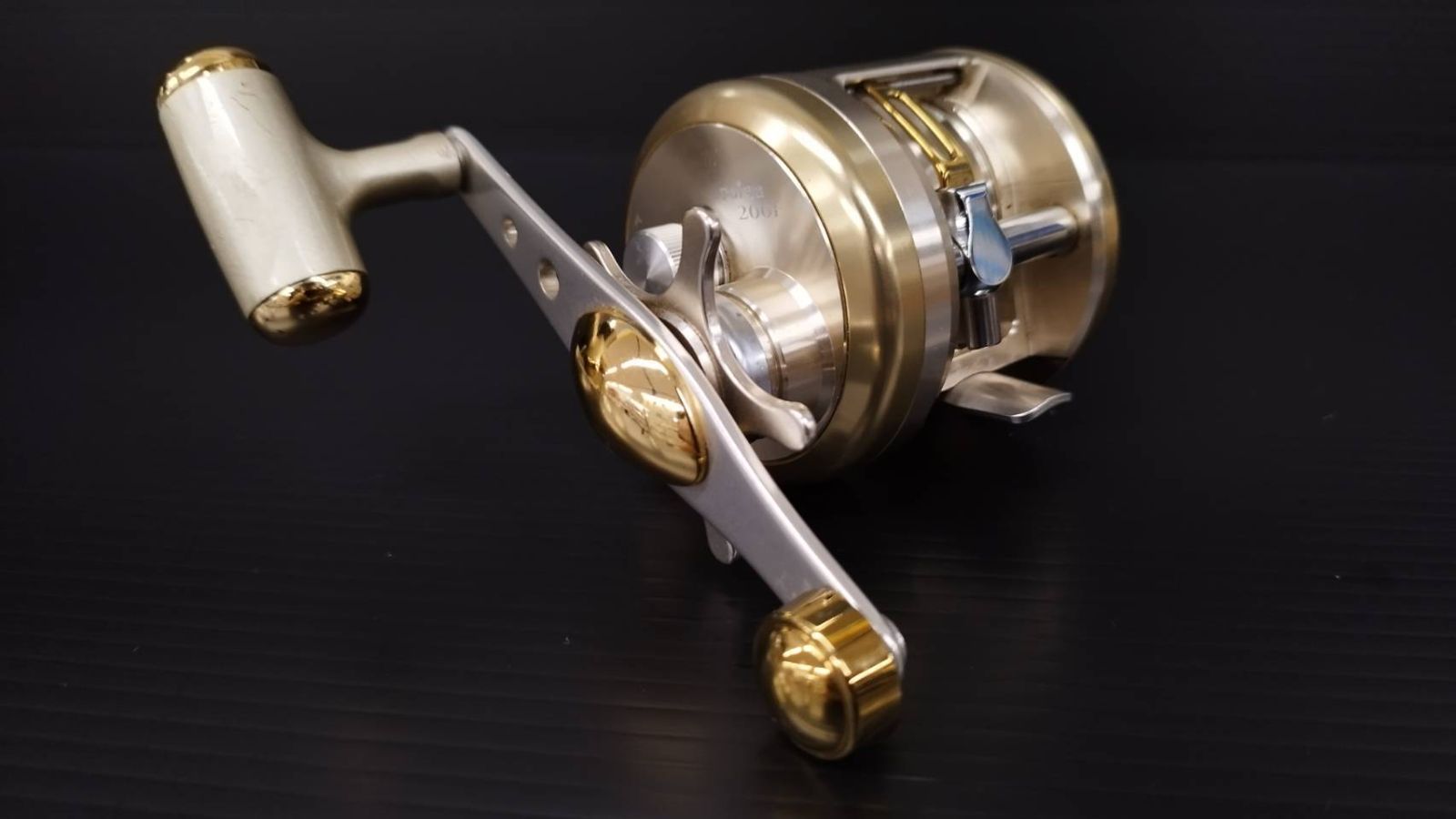 Daiwa ミリオネア ＣＶ－Ｚ 200F - リール