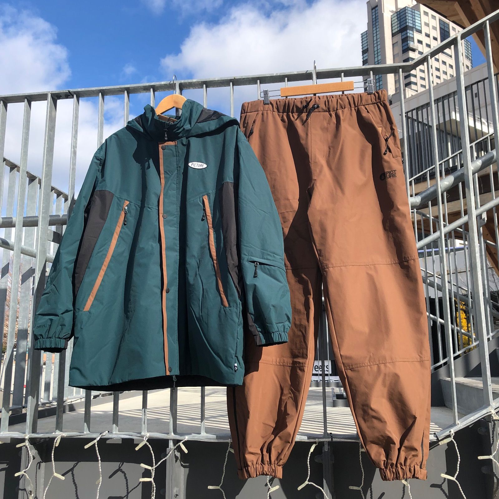 AA HARDWEAR thirtytwo ウェア スノーボード スノーボード ウェア ジャケット ユニセックス AA HARDWEAR