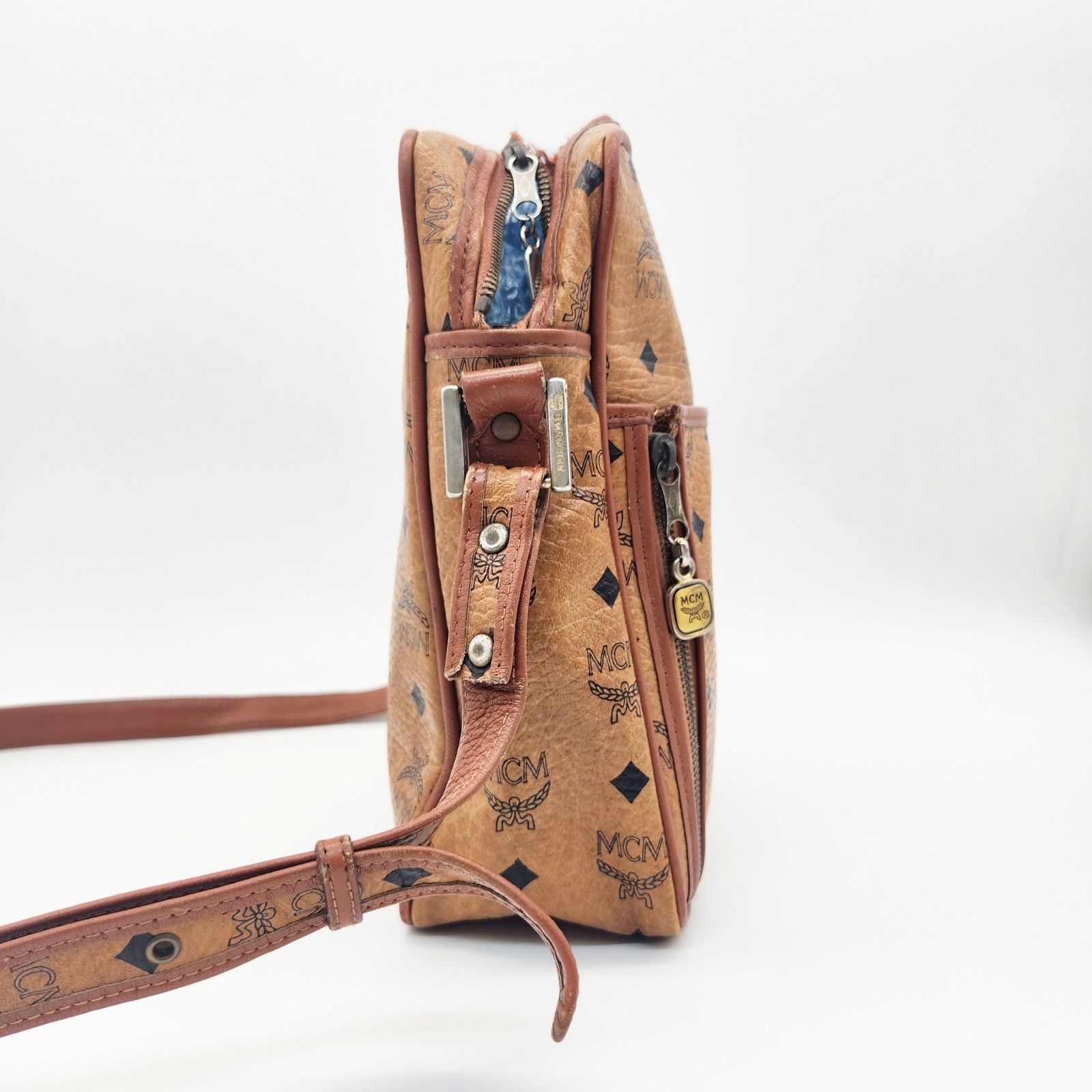 MCMヴィンテージボディバッグ MCM（ボディバッグ⁄ウエストポーチ