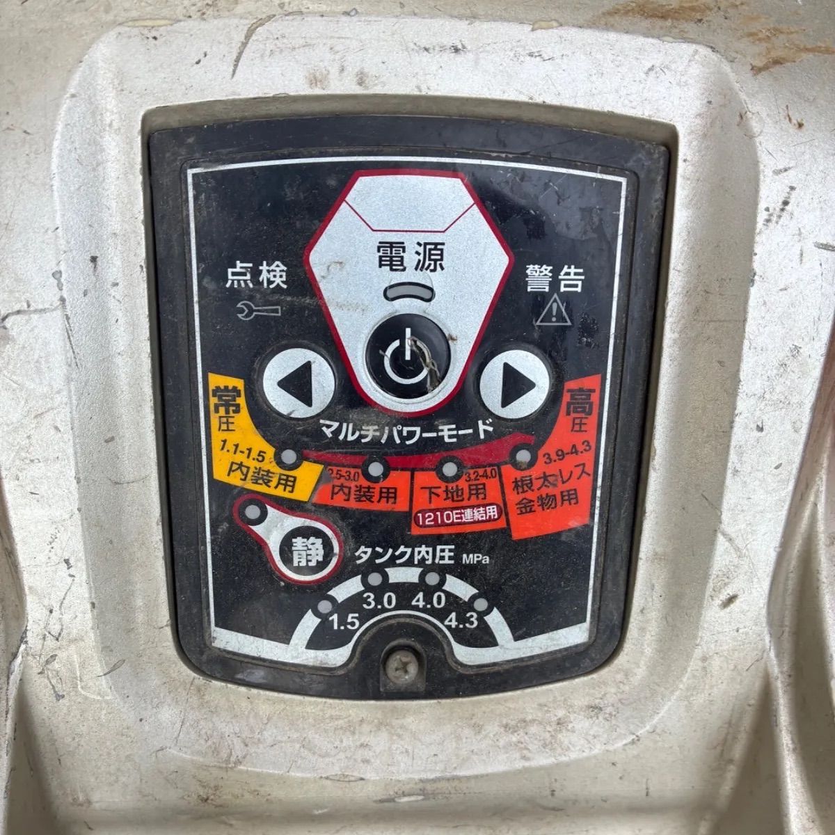 エアコンプレッサー AK