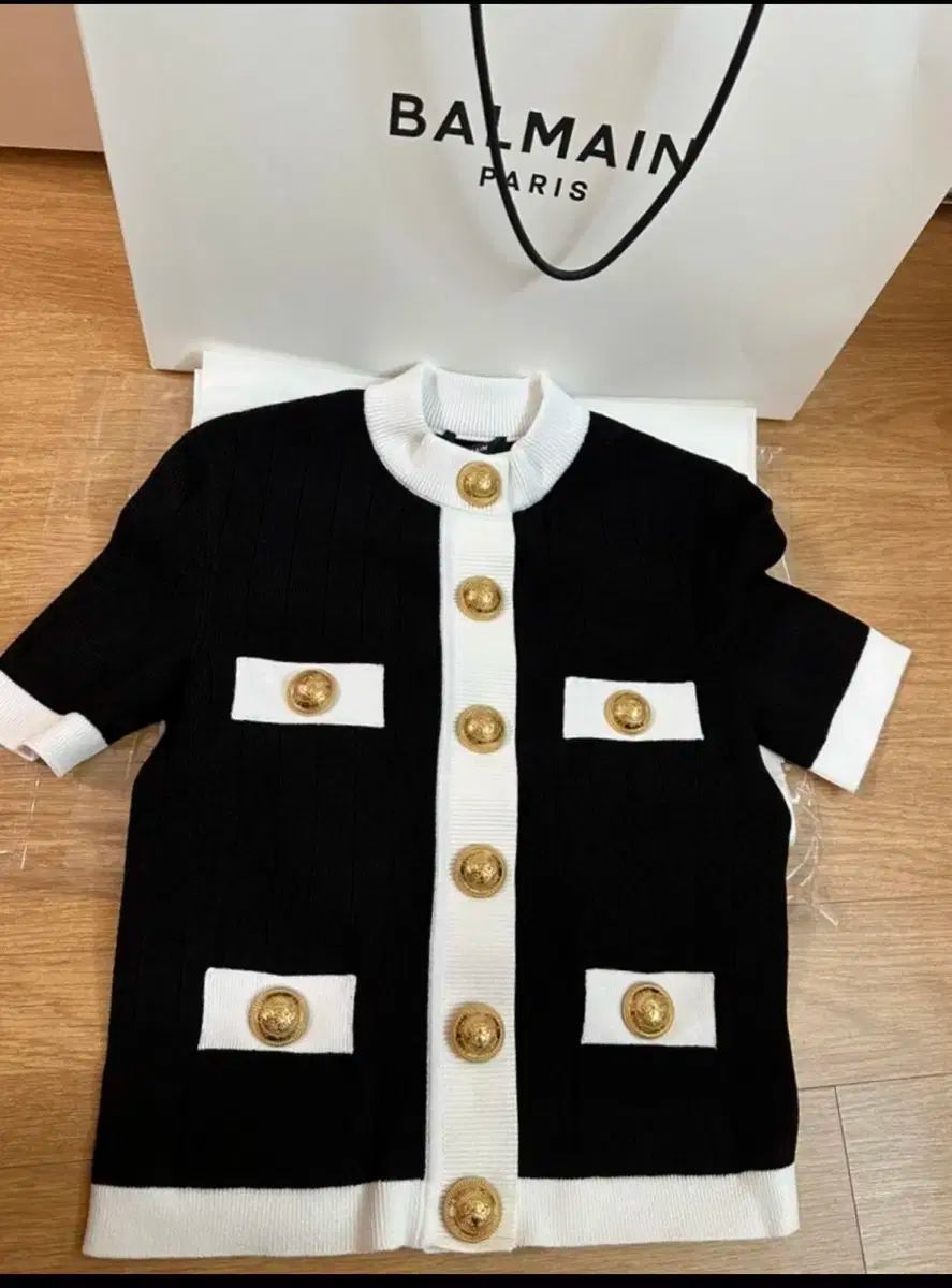 BALMAIN バルマン カーディガン ヒョンベク