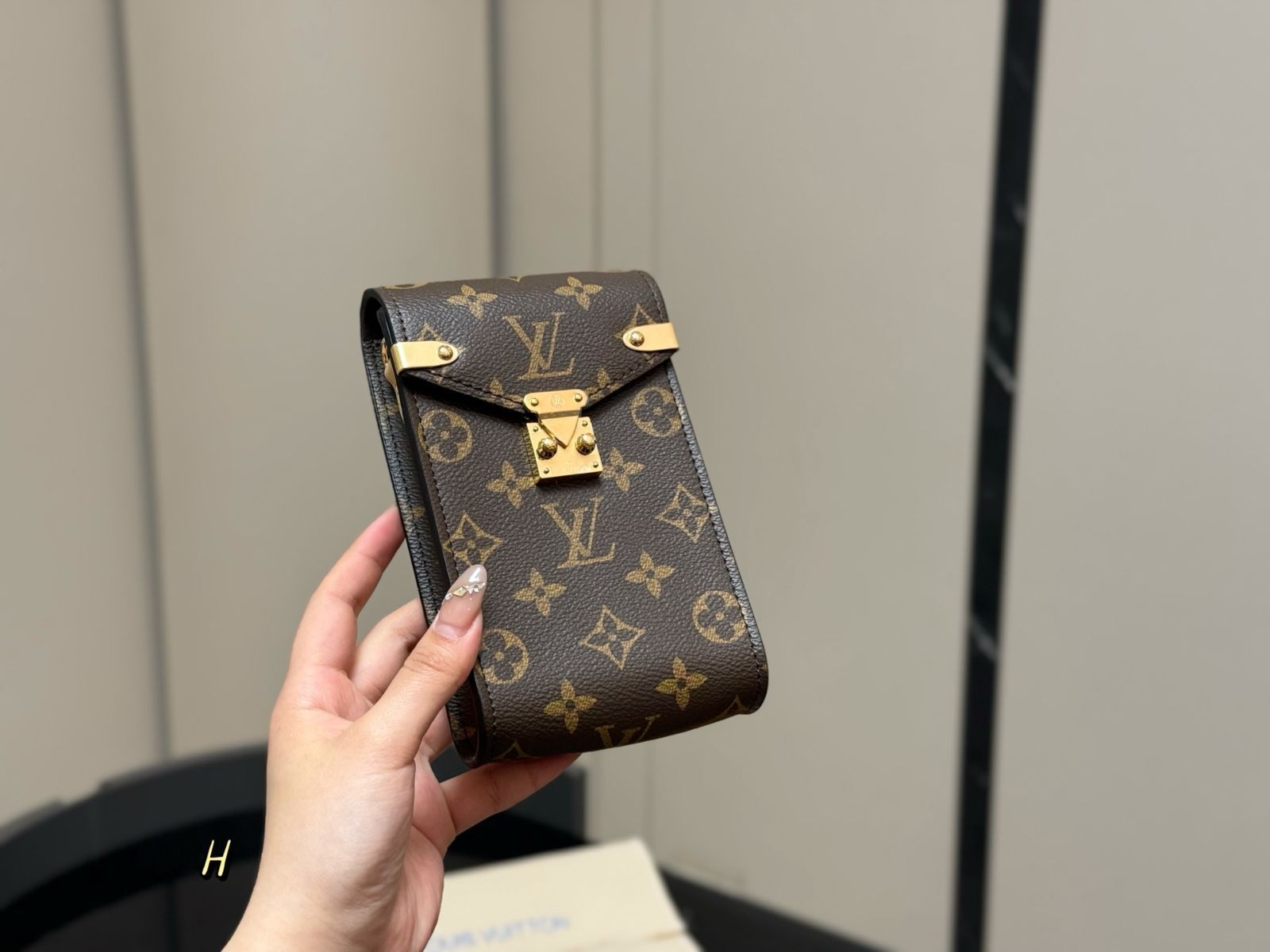 今日特価】LV Metis Phone Pouch - メティス フォンポーチ魅力的