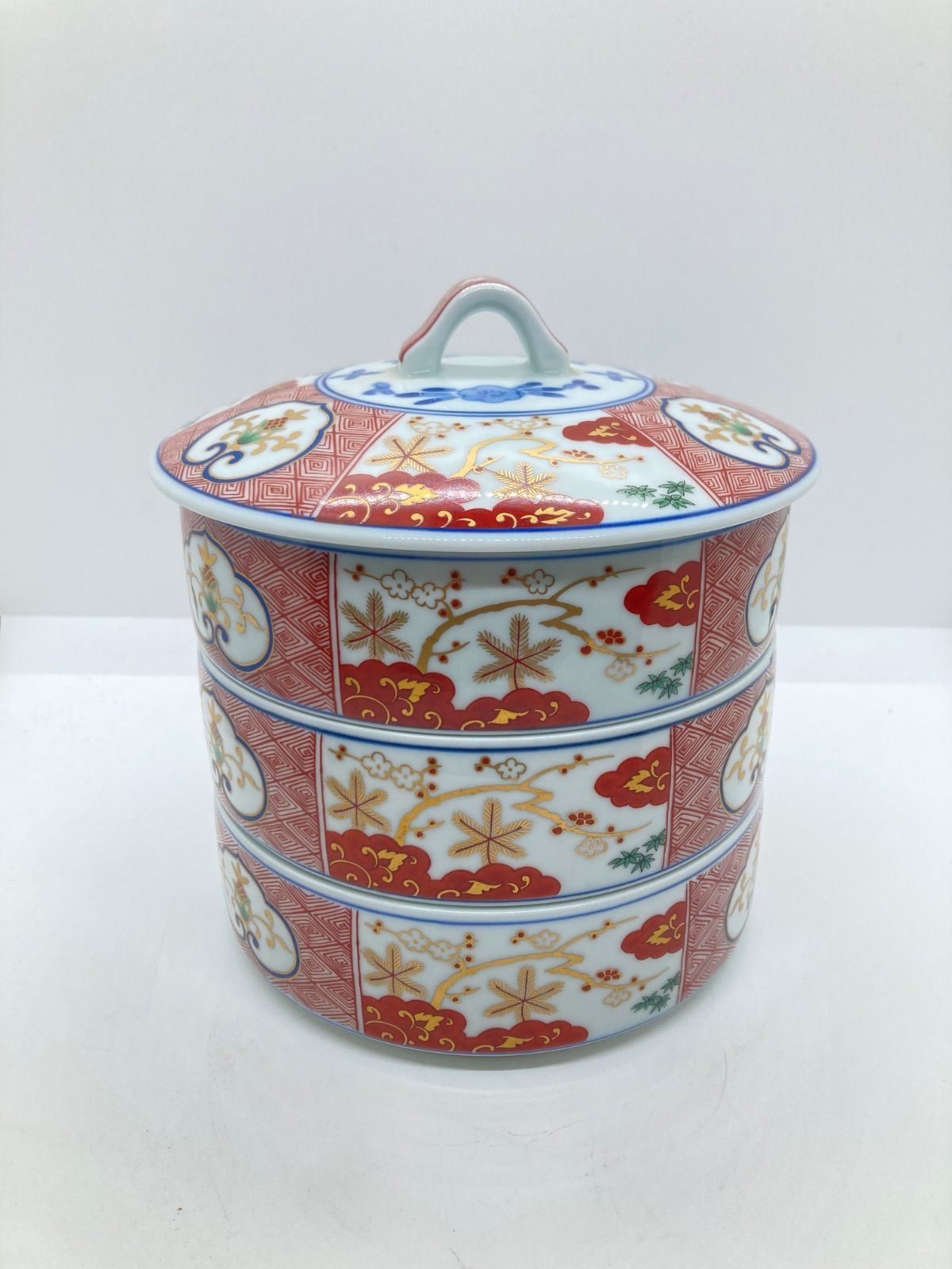 中島誠之助監修 染錦窓絵霊芝文 三段重 やきもの お重 陶磁器 木箱入り