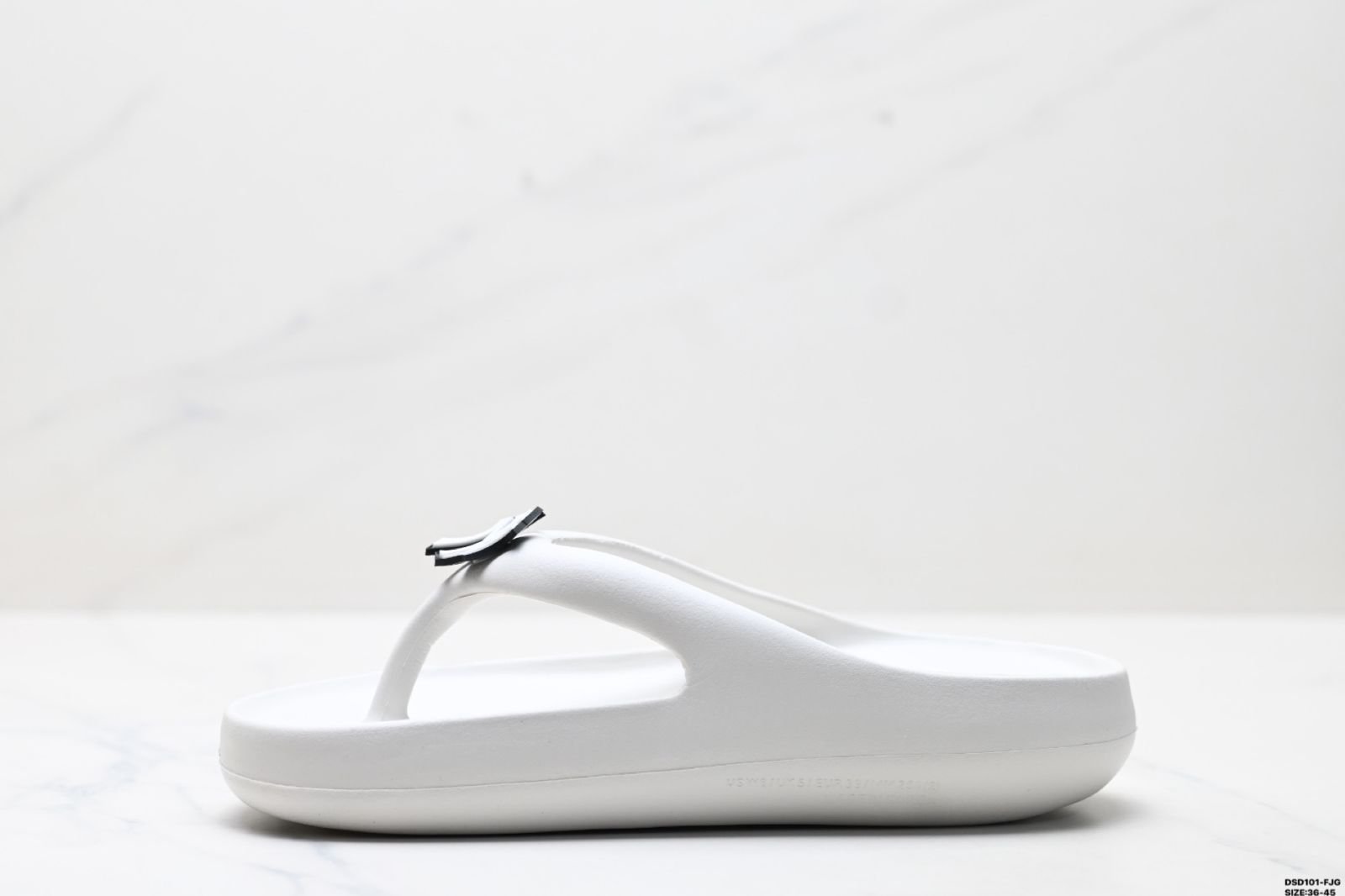 MLB■Skipper Flip-Flops■送料込 2025SS 新商品】【Jaked】 プリントメッシュキャップ 830298