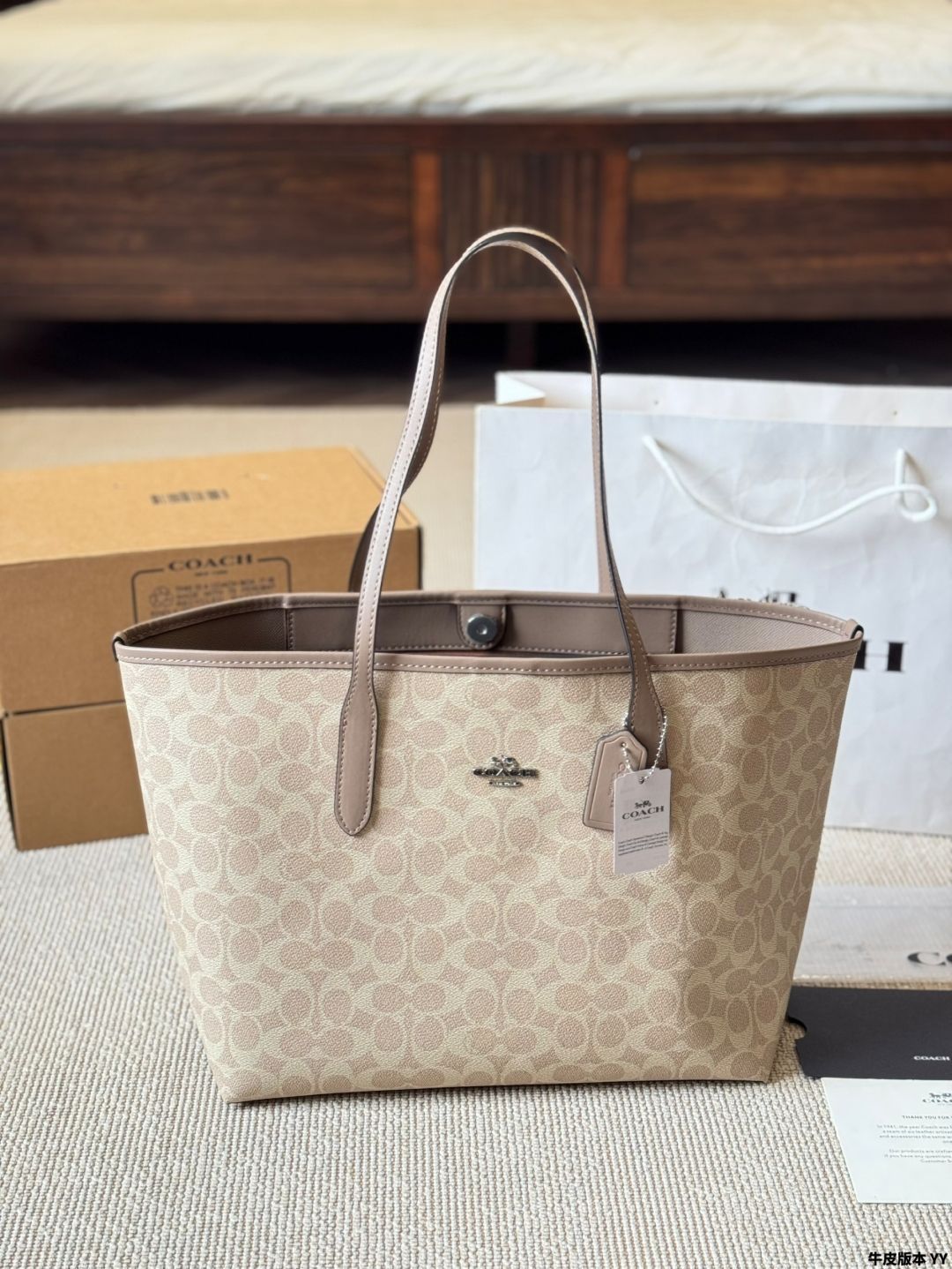 【国内発】コーチ シティ CAL86 トートバッグ 今日特価】Coach City Tote コーチ シティ トートバッグ - メルカリ