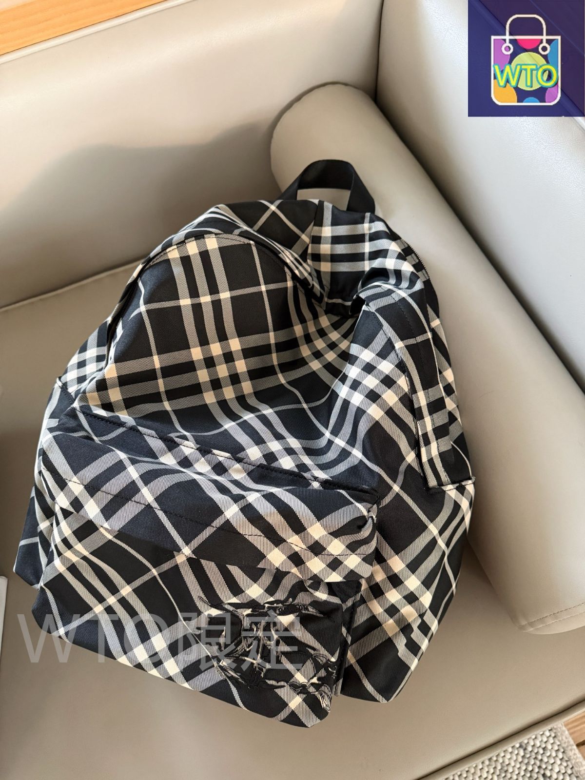 今日WTO】Burberry バーバリー デニムバッグ 軽量で容量があるの