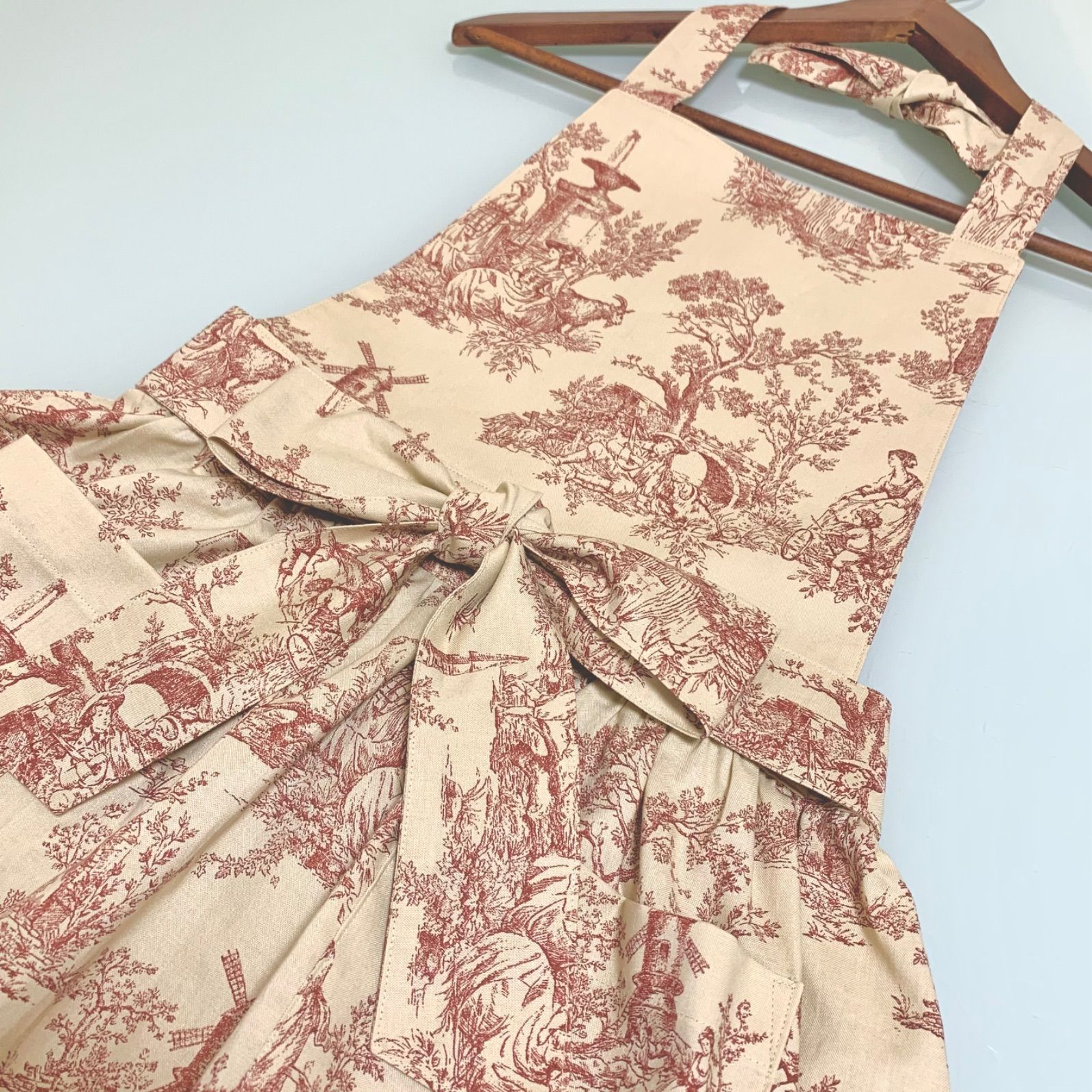 トワルドジュイ使用♡愛され ハンドメイドエプロン 大人用 ベージュ