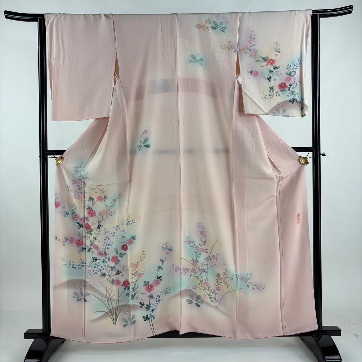 訪問着 身丈159cm 裄丈65cm M 袷 百貫達雄 落款 菊 萩 ぼかし 薄ピンク 正絹 名品