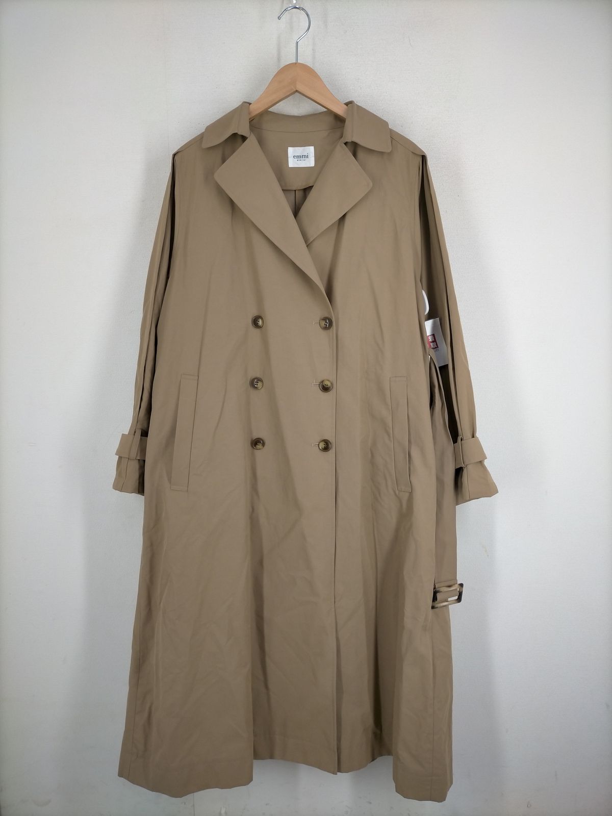 emmi atelier】袖コンシャストレンチコート emmi atelier】袖コンシャストレンチコート