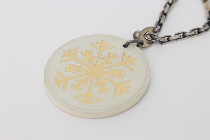 美品　エルメス　雪の結晶　レザー　バッグチャーム　キーホルダー　SV925 1 エルメス キーホルダー スノーフレーク SV925/レザー 雪の結晶