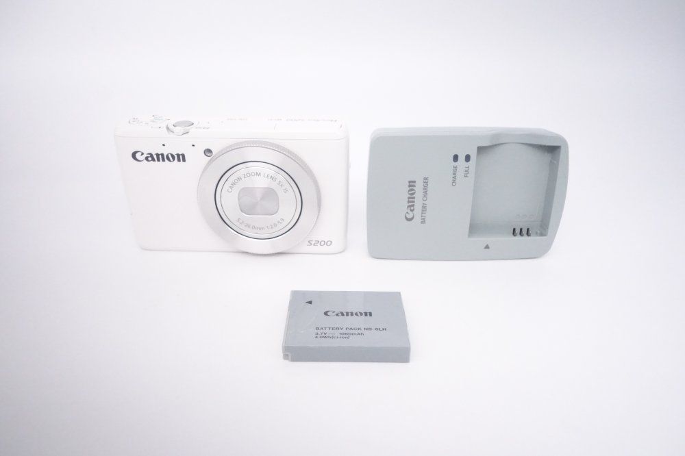 キヤノン Canon デジタルカメラ PowerShot S200 ホワイト 光学5倍ズーム PSS2 D10020A
