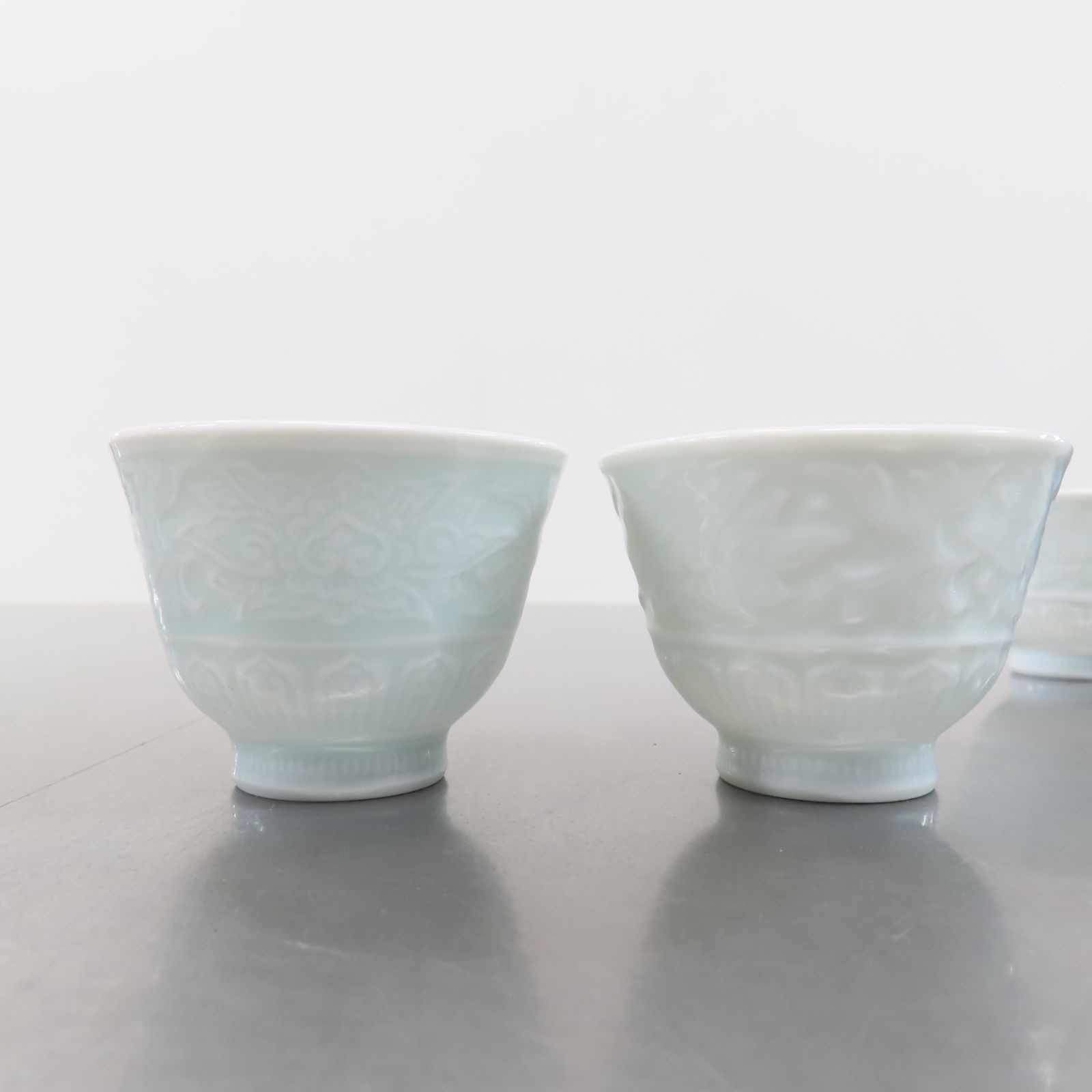 松本石亭 白磁彫唐草紋 煎茶碗 6客組 湯呑 - メルカリ