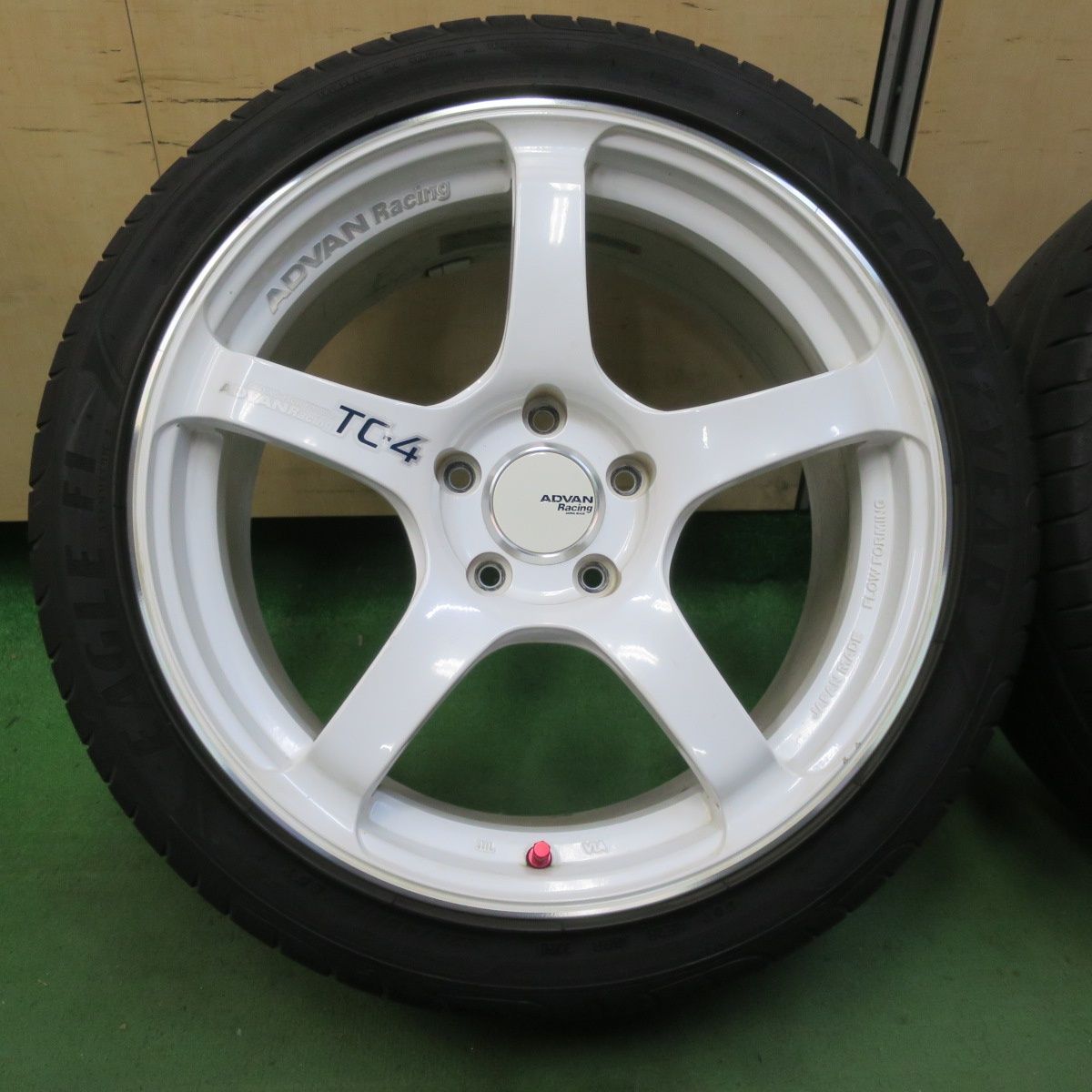 アシンメトリコ2 18インチ