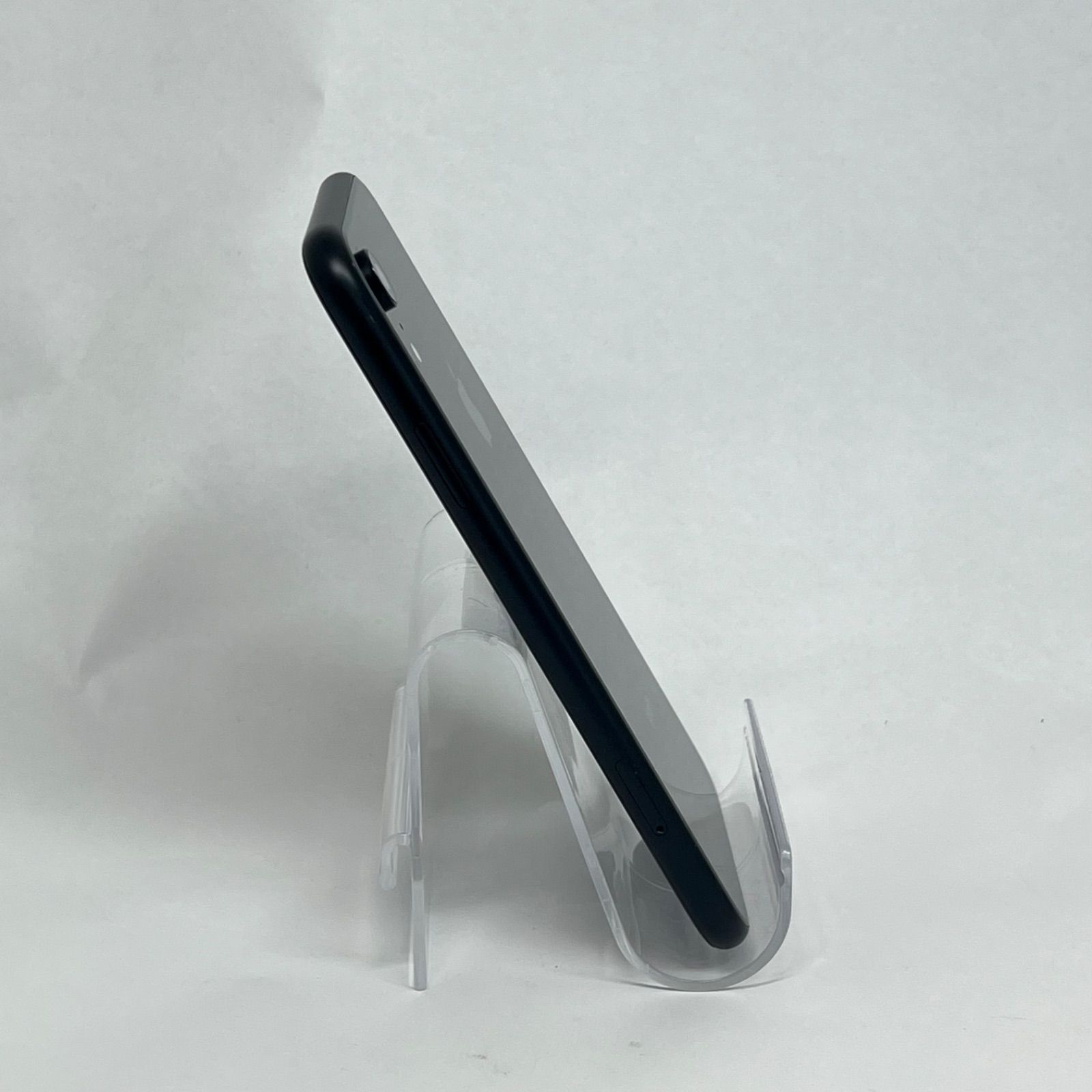 K96 iPhone XR 64GB MT002J/A au SIMロックあり Apple ブラック