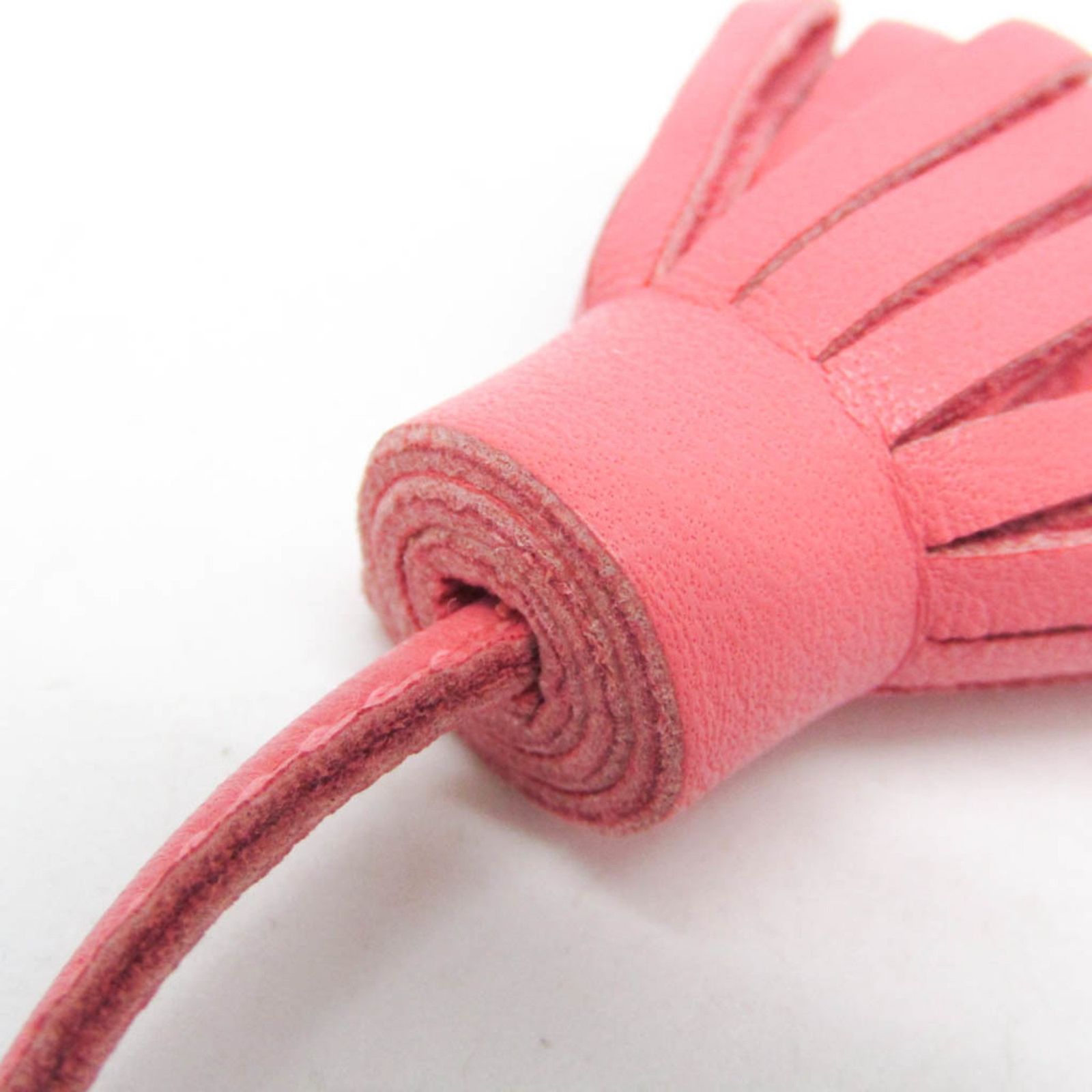 HERMES エルメス ほぼ未使用 カルメンチータ レザー ミニタッセル ピンク HERMES エルメス ほぼ未使用 カルメンチータ レザー ミニタッセル