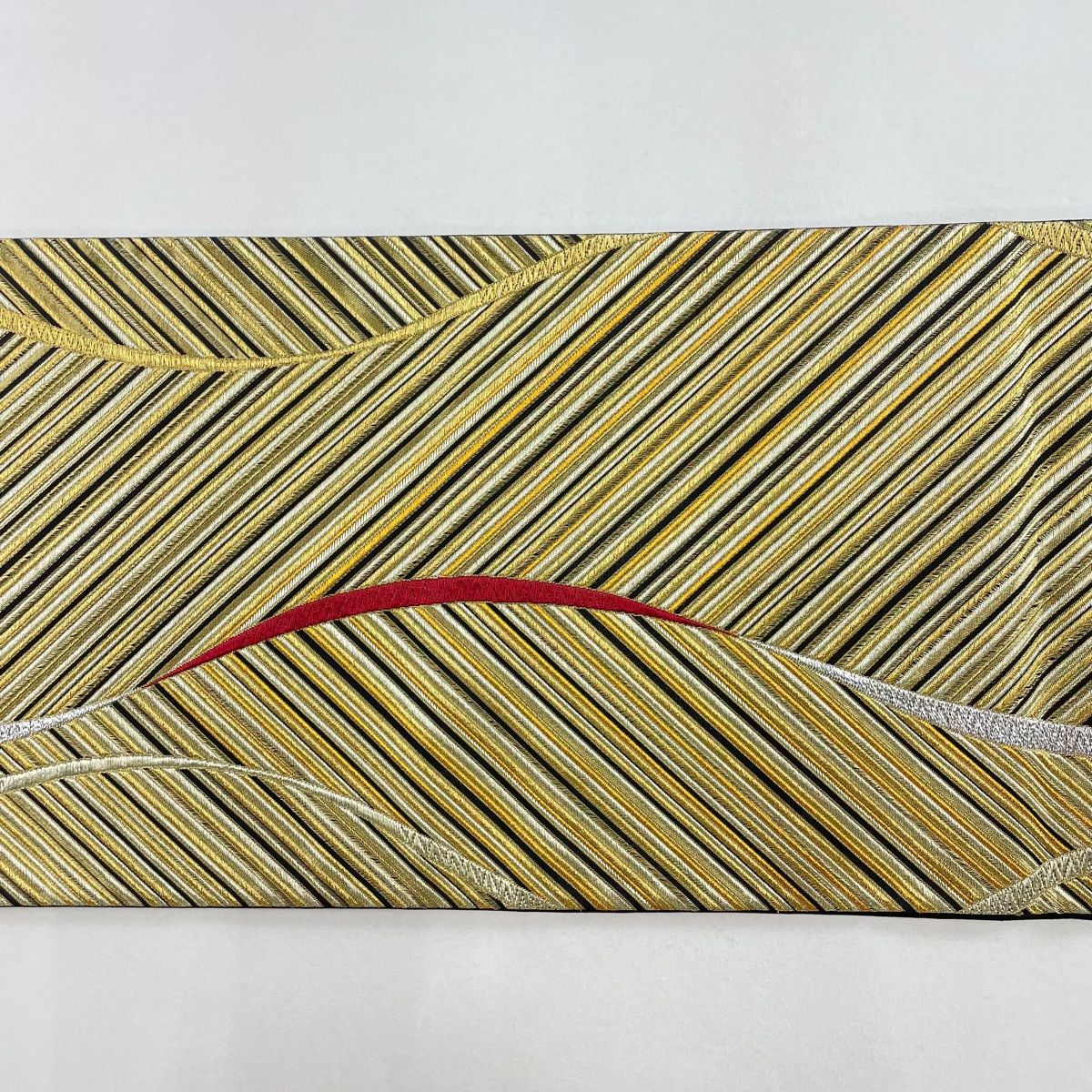 袋帯 美品 秀品 斜縞 金銀糸 刺繍 金色 六通 正絹 【中古】 - メルカリ