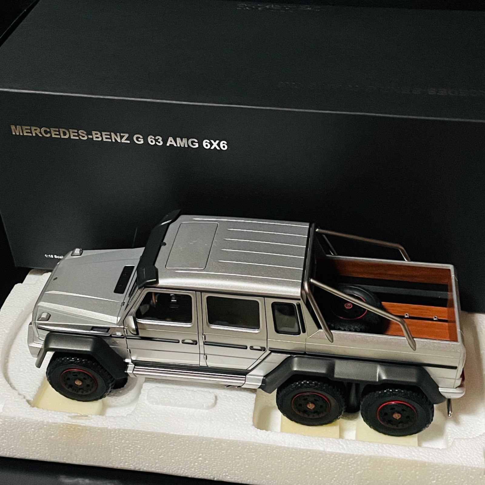 1/18 AUTOart メルセデス・ベンツ AMG G63 6×6 - メルカリ