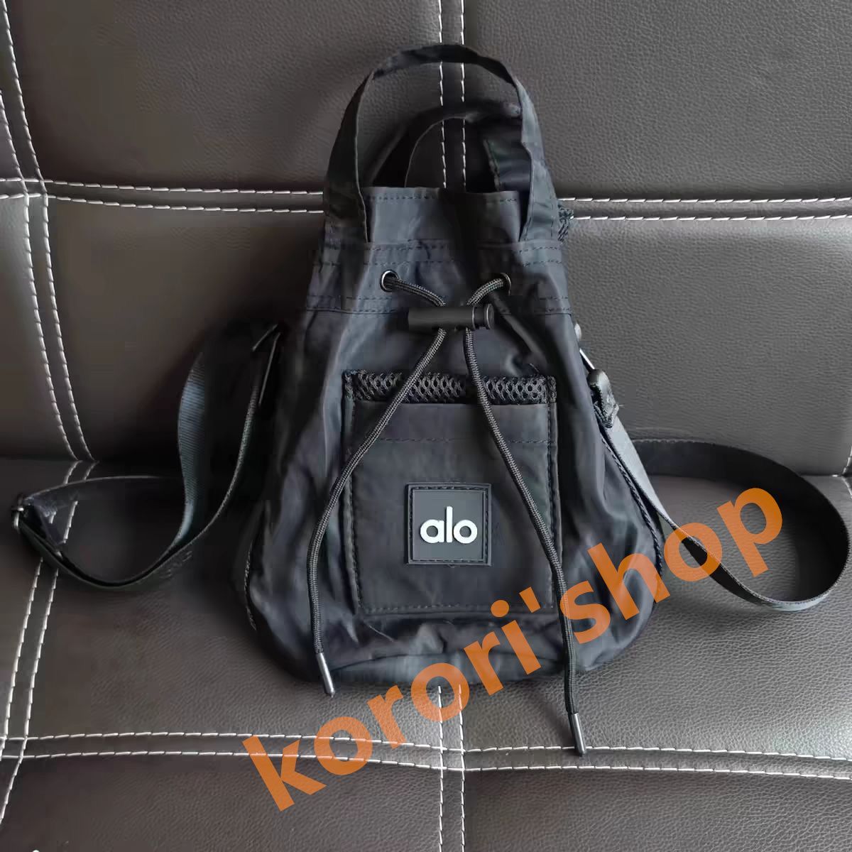新品 Alo Yoga アロヨガ フィットネスバッグ ショルダーバッグ