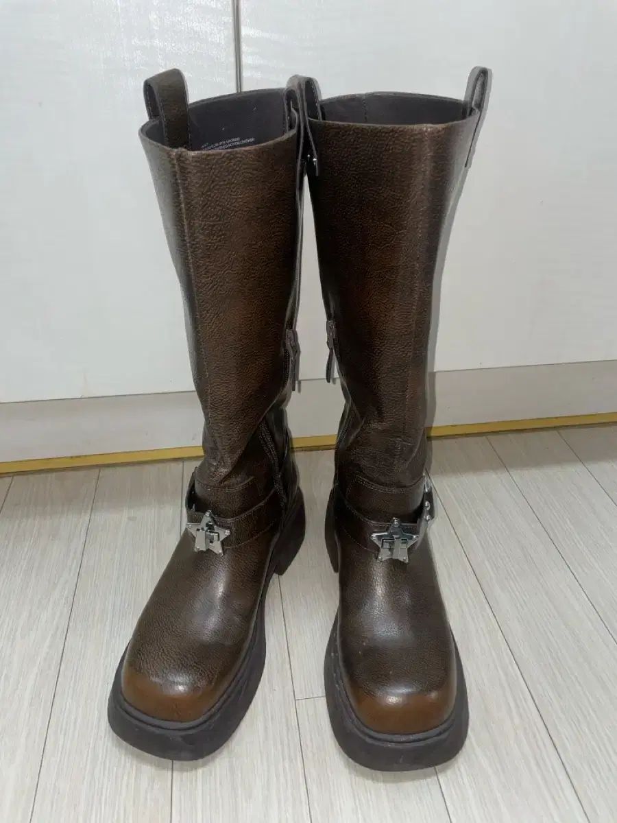 WOOMII JANET BROWN BURNISHED EU38