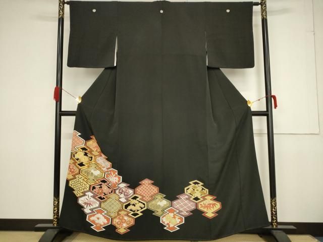 平和屋着物□豪華黒留袖 駒刺繍 渡橋花籠文 金彩 正絹 逸品