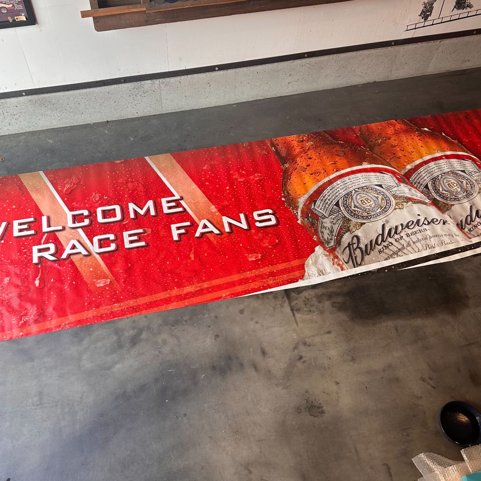 Budweiser Racingバナー