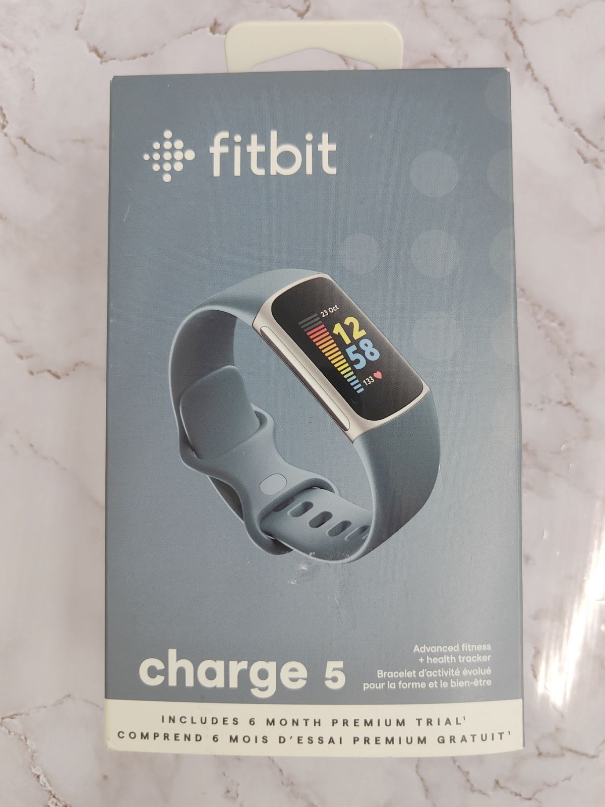 中古】fitbit Charge 5 トラッカー スチールブルー/プラチナ 中古】fitbit Charge 5 トラッカー スチールブルー/プラチナ