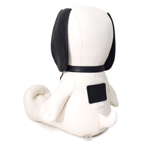 【COACH×スヌーピー】レザー製 コレクティブル スヌーピーCBL23 公式】COACH – コーチ | 【COACH X PEANUTS】スヌーピー