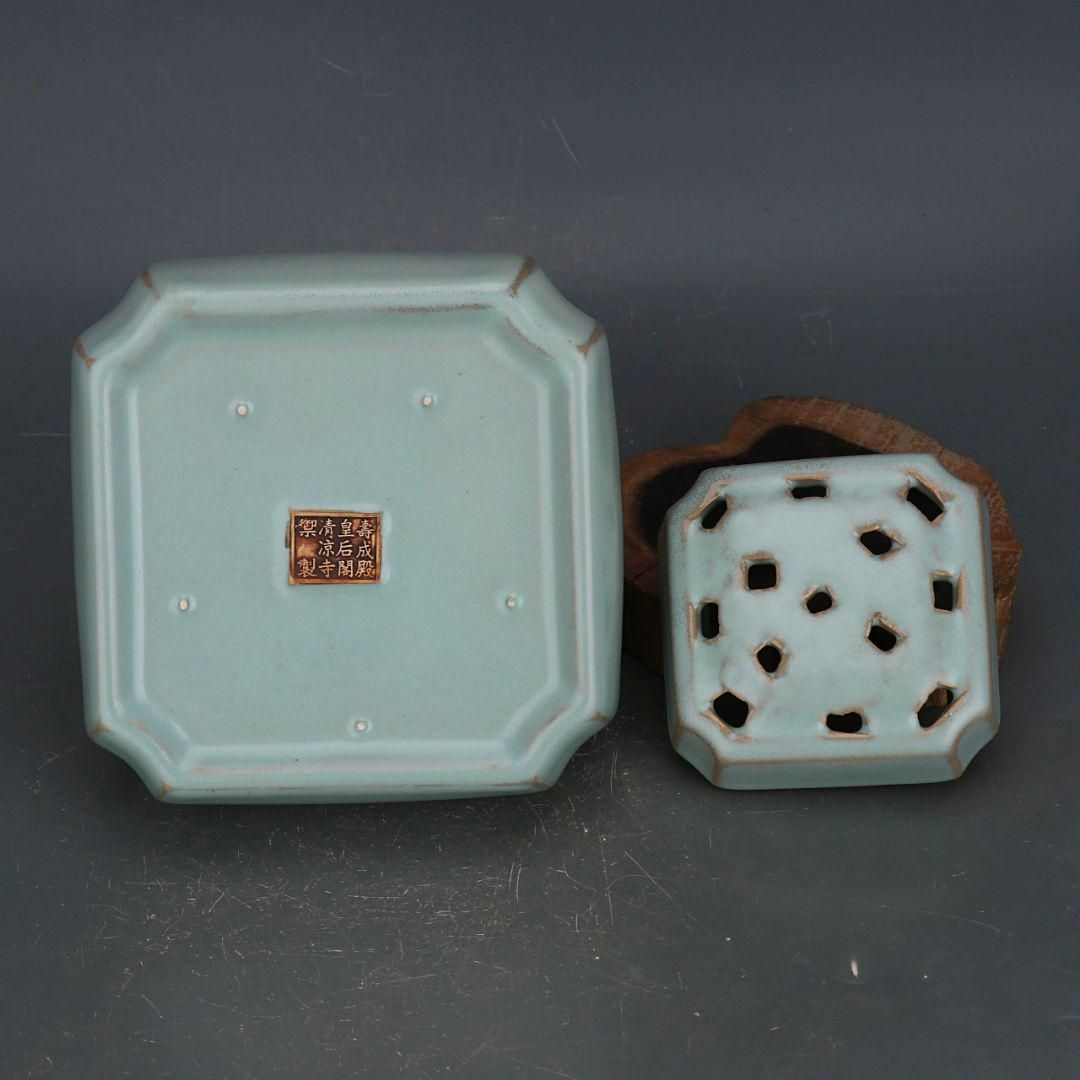 宋汝窯寿成殿皇後閣清涼寺提梁薫炉 香炉 陶磁器 現代工芸品 美術品 置物 宋汝窯寿成殿皇後閣清涼寺提梁薫炉 香炉 陶磁器 装飾品 現代工芸