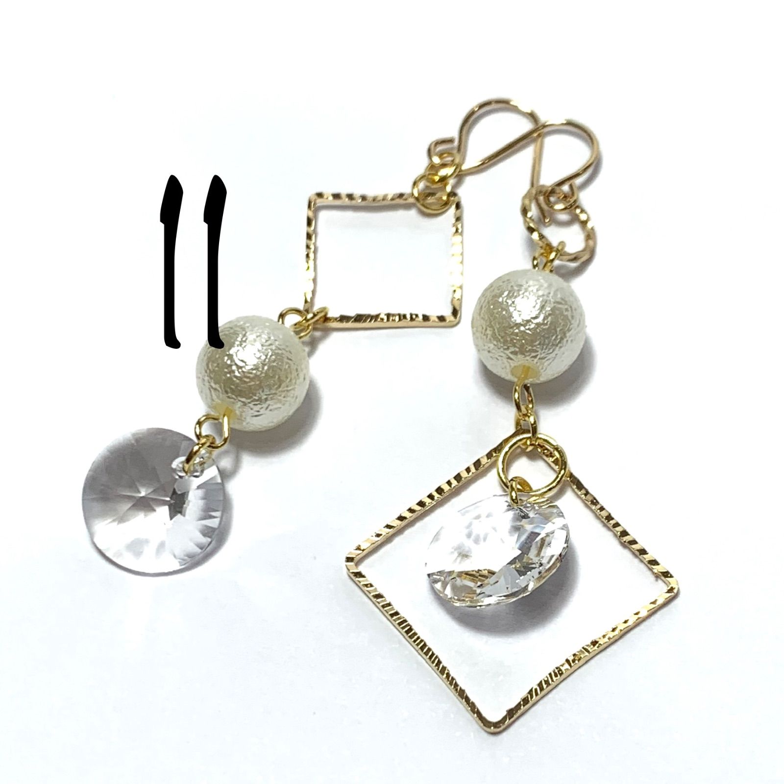 ハンドメイド スワロフスキー＆パールのピアス 999313c48a77f41b2f989f9526026b