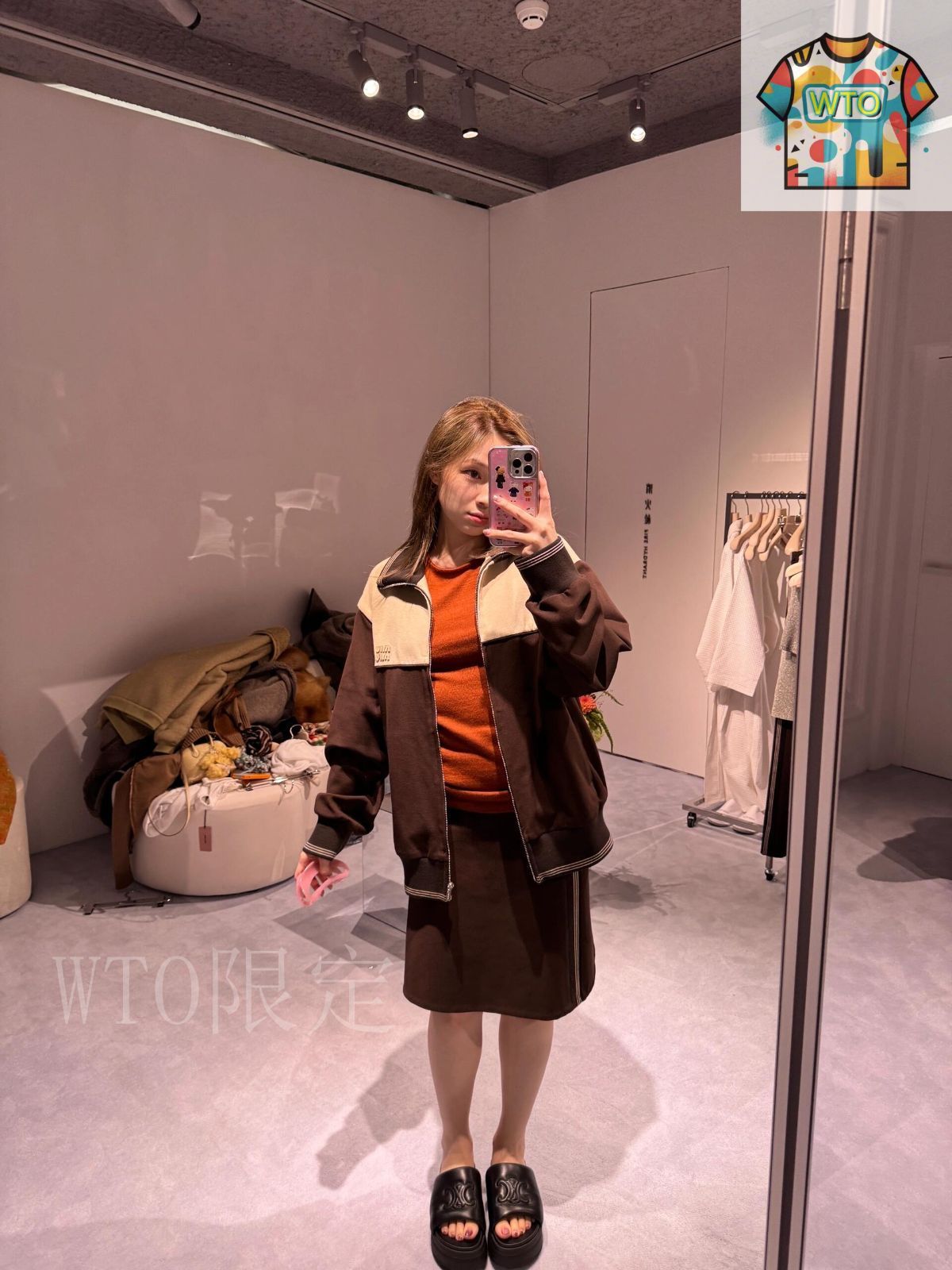 今日 Miu Miu アカデミック風ハイウエストスカート