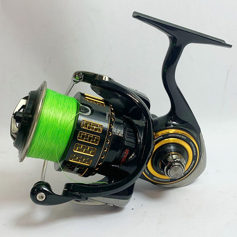 ★★DAIWA ダイワ 17モアザン 3500　スピニングリール　ケース付　キズあり 059832