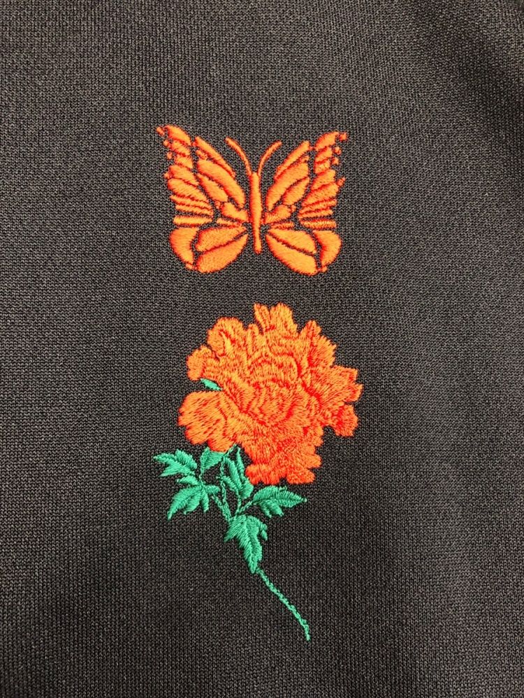 ニードルス Needles WILD SIDE YOHJI YAMAMOTO 22SS TRACK JACKET ワイルドサイド ヨウジヤマモト  トラックジャケット 刺繍 蝶 薔薇 黒 KP996 ジャージ 刺繍 ブラック Mサイズ 104MT-34