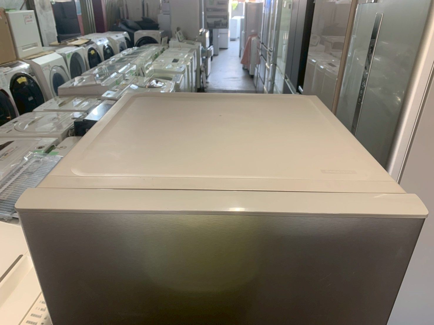 大阪送料無料★3か月保障付★冷蔵庫★2022年★AQR-27M(S)★R-630 大阪送料無料☆3か月保障付き☆冷蔵庫☆アクア☆3ドア☆2022年☆AQR